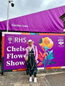 Unsere Redaktorin Helen an der Chelsea Flower Show 2023